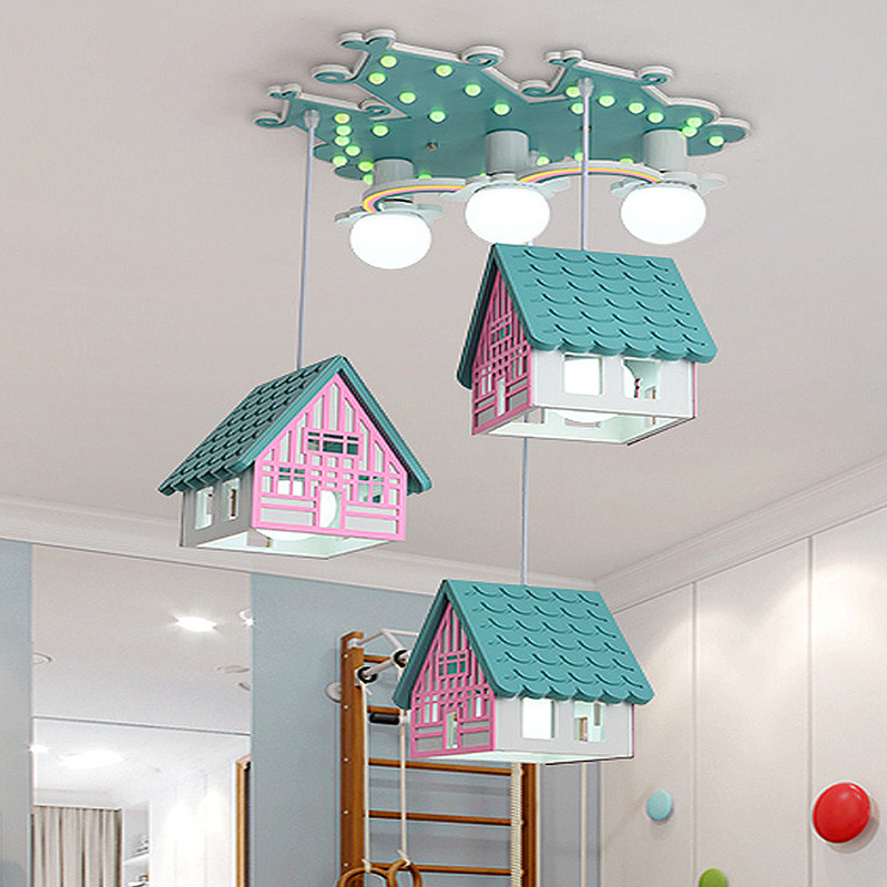 Lamp designed like a house premium material There is a remote to turn it off price 5,990 baht